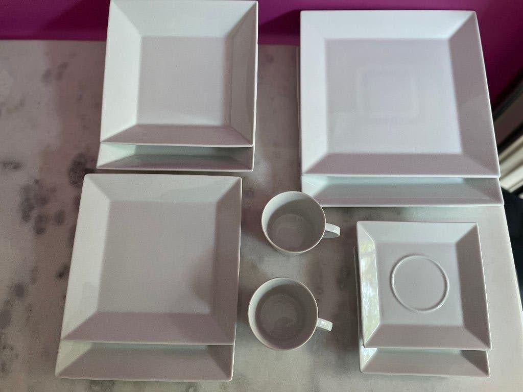 set de vaisselle pour 2 personnes, Maison & Meubles, Cuisine | Vaisselle, Comme neuf, Assiettes(s), Moderne, Enlèvement