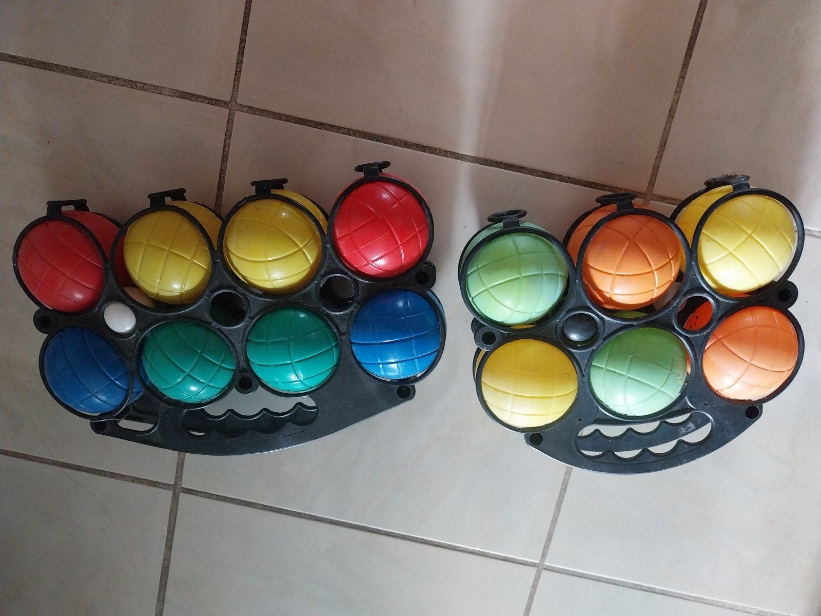 2 sets de boules de petanque multicolores, Enlèvement