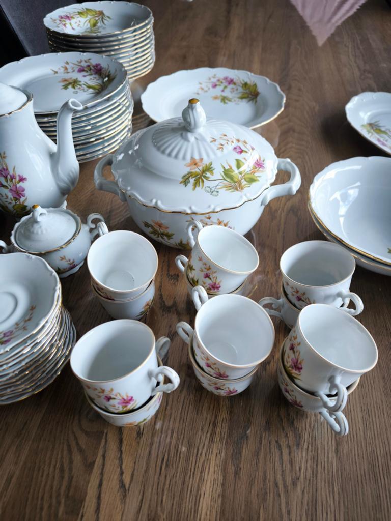 Compleet servies 12 personen, Ophalen