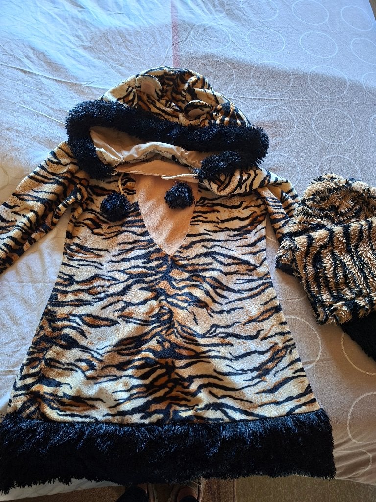 Carnaval, Ophalen, Gebruikt, 170 of groter, Jongen of Meisje