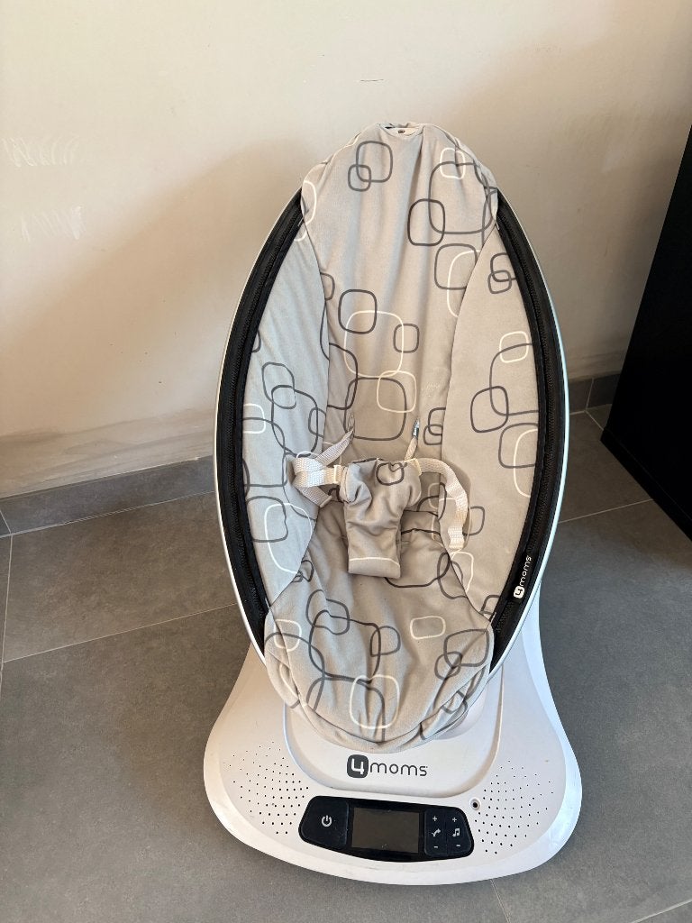 4 swings Mamaroo, Kinderen en Baby's, Gebruikt, Schommelstoel, Met gordel(s) of riempje(s), Ophalen