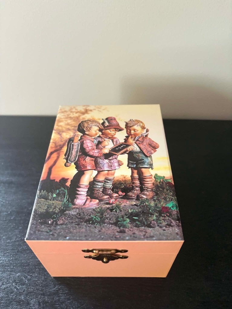 Boîte à bijoux Hummel Goebel avec musique et miroir, Enlèvement ou Envoi, Comme neuf, Hummel
