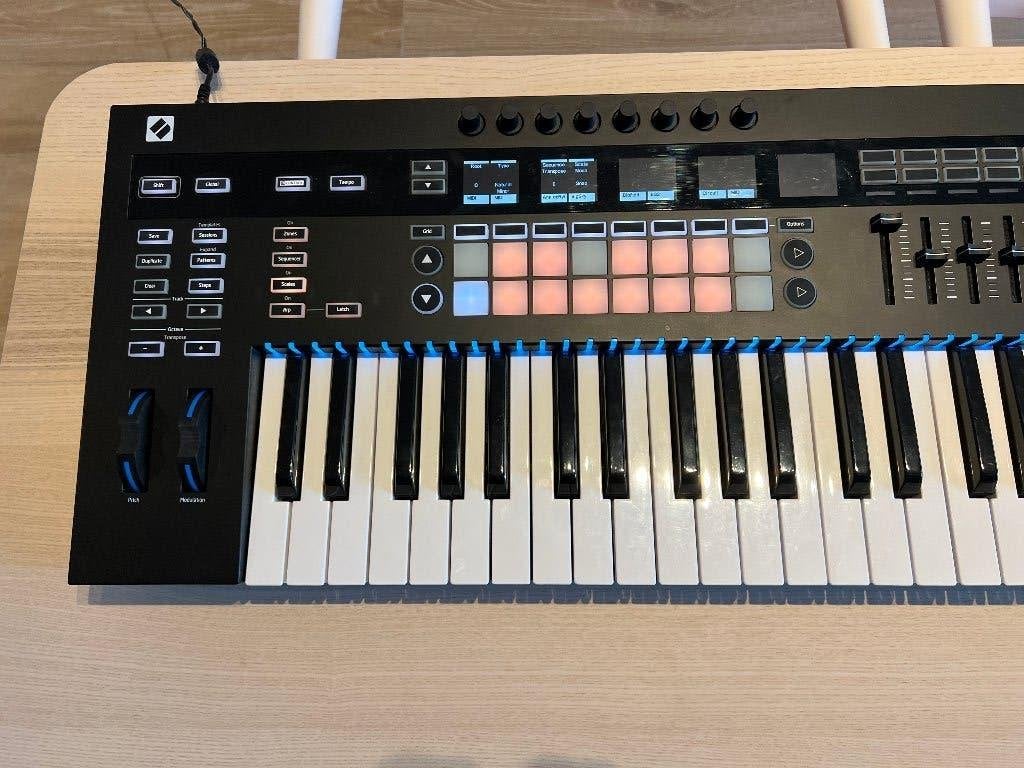 Novation 61SL MkIII, Muziek en Instrumenten, Ophalen, Nieuw