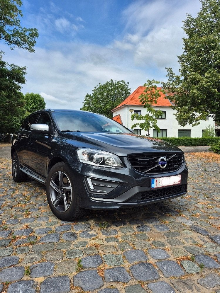 Volvo XC60 D3 Aut. Momentum R-DESIGN 2014 EERSTE EIGENAAR, Autos, Volvo, Achat, 5 portes, 5 cylindres, Automatique