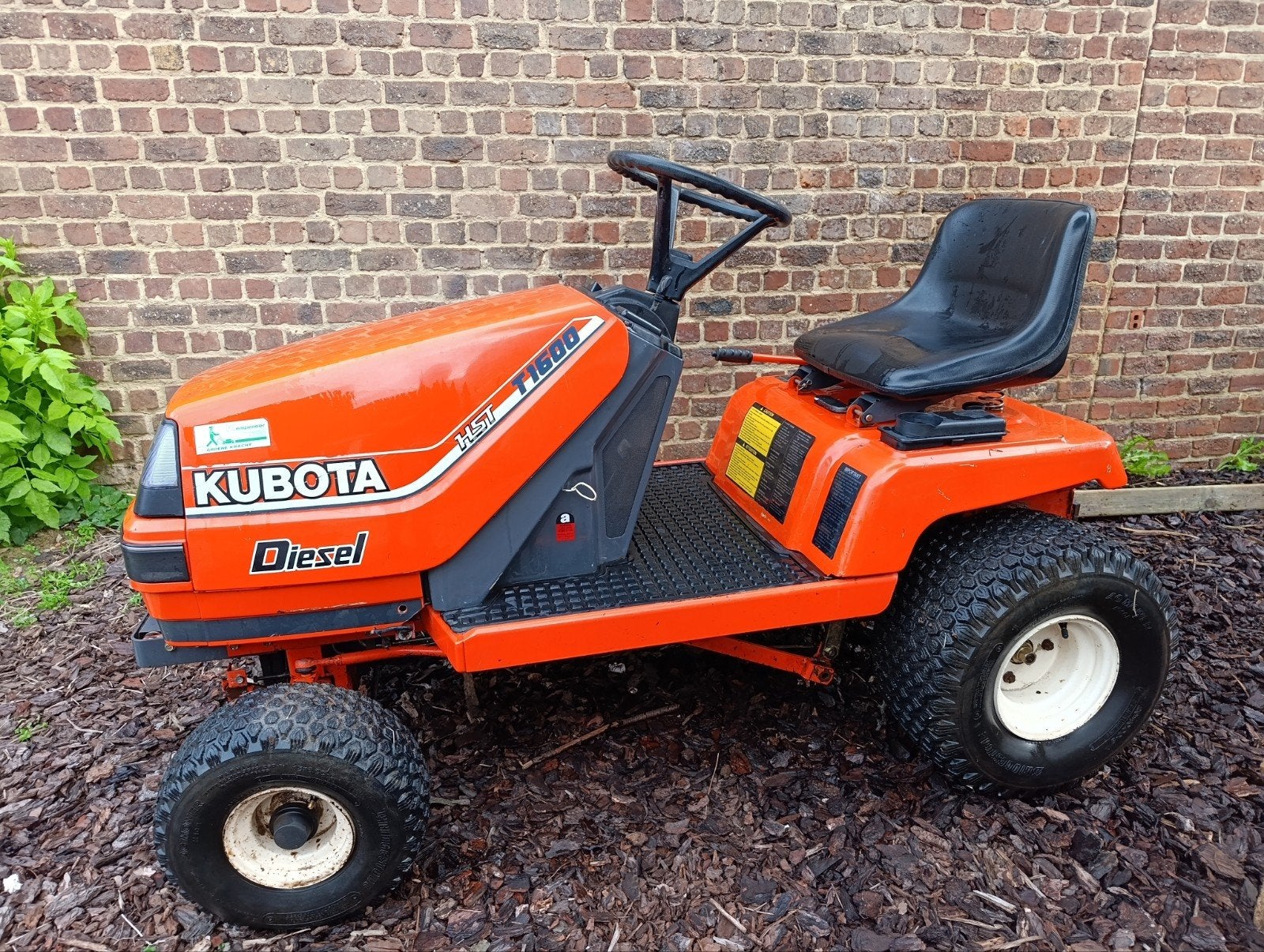 Kubota T1600 HST, Ophalen