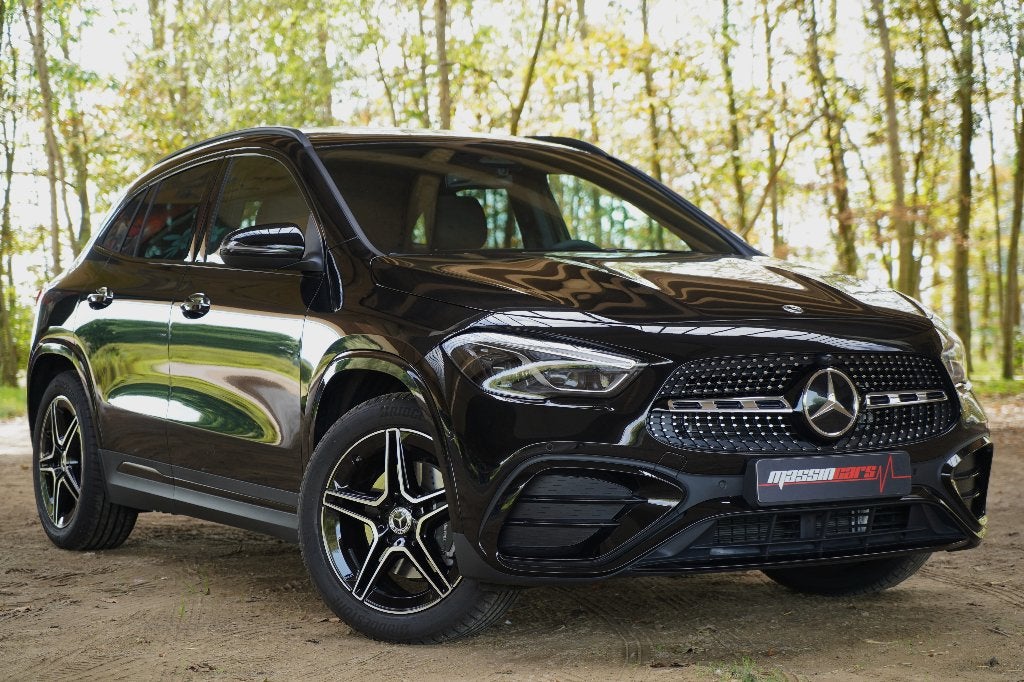 NIEUWE Mercedes GLA 200 AMG-Line 1600 Km, Autos, Mercedes-Benz, Achat, Euro 6, Entreprise, Garantie prolongée