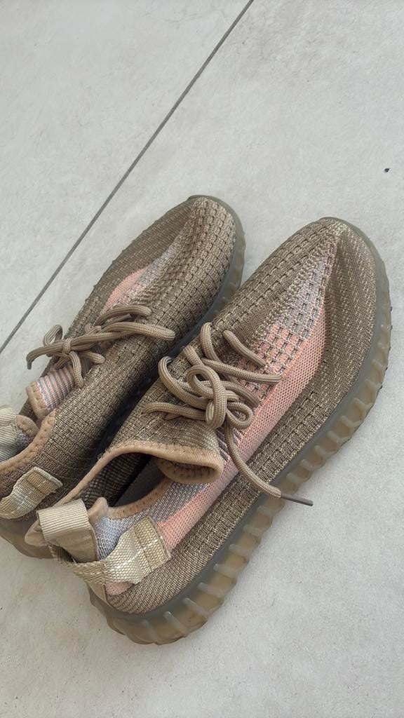 Yeezy adidas, Ophalen, Zo goed als nieuw