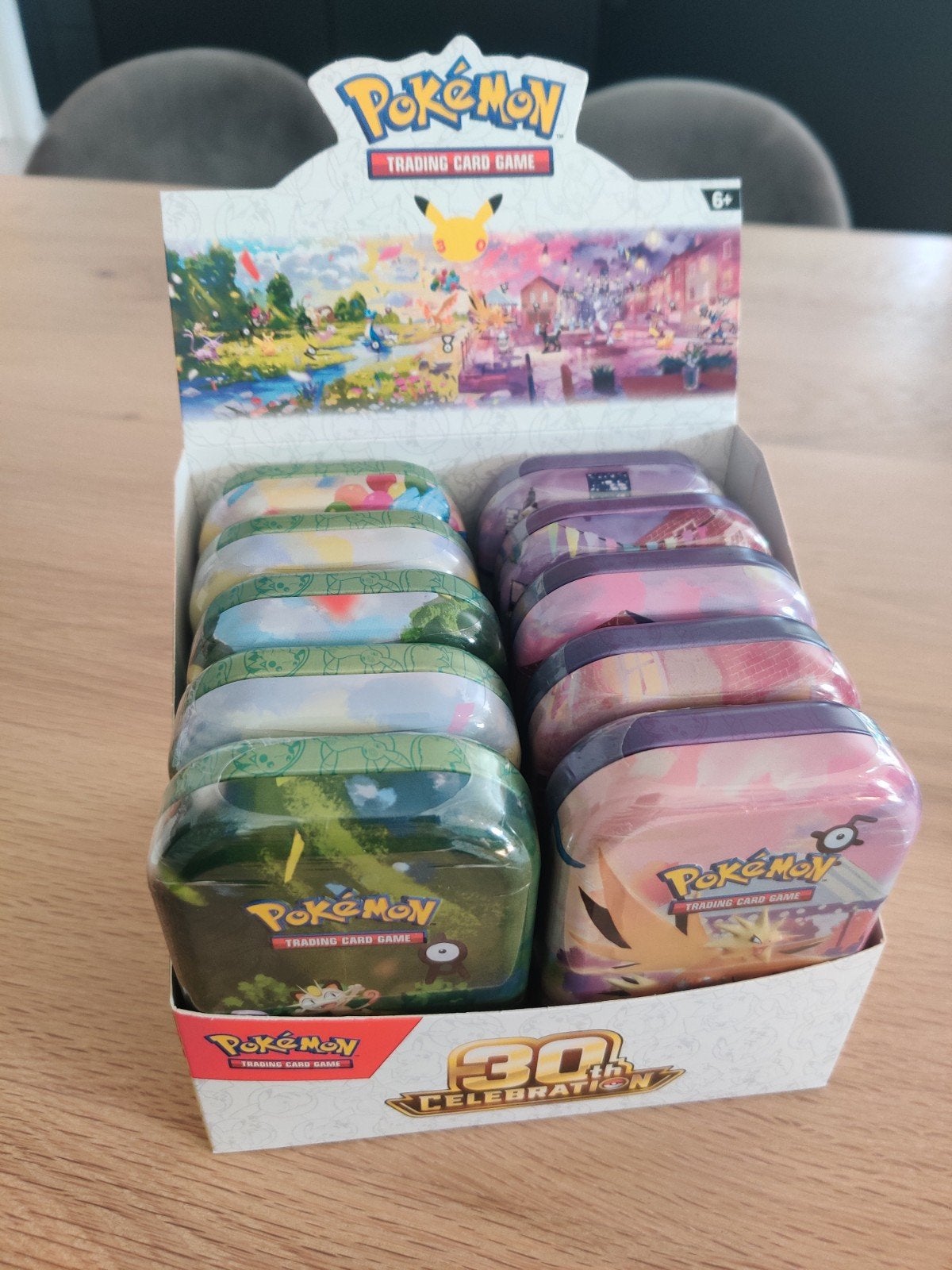 30th Celebration Mini Tin Display, Enlèvement ou Envoi, Neuf, Booster box, Foil