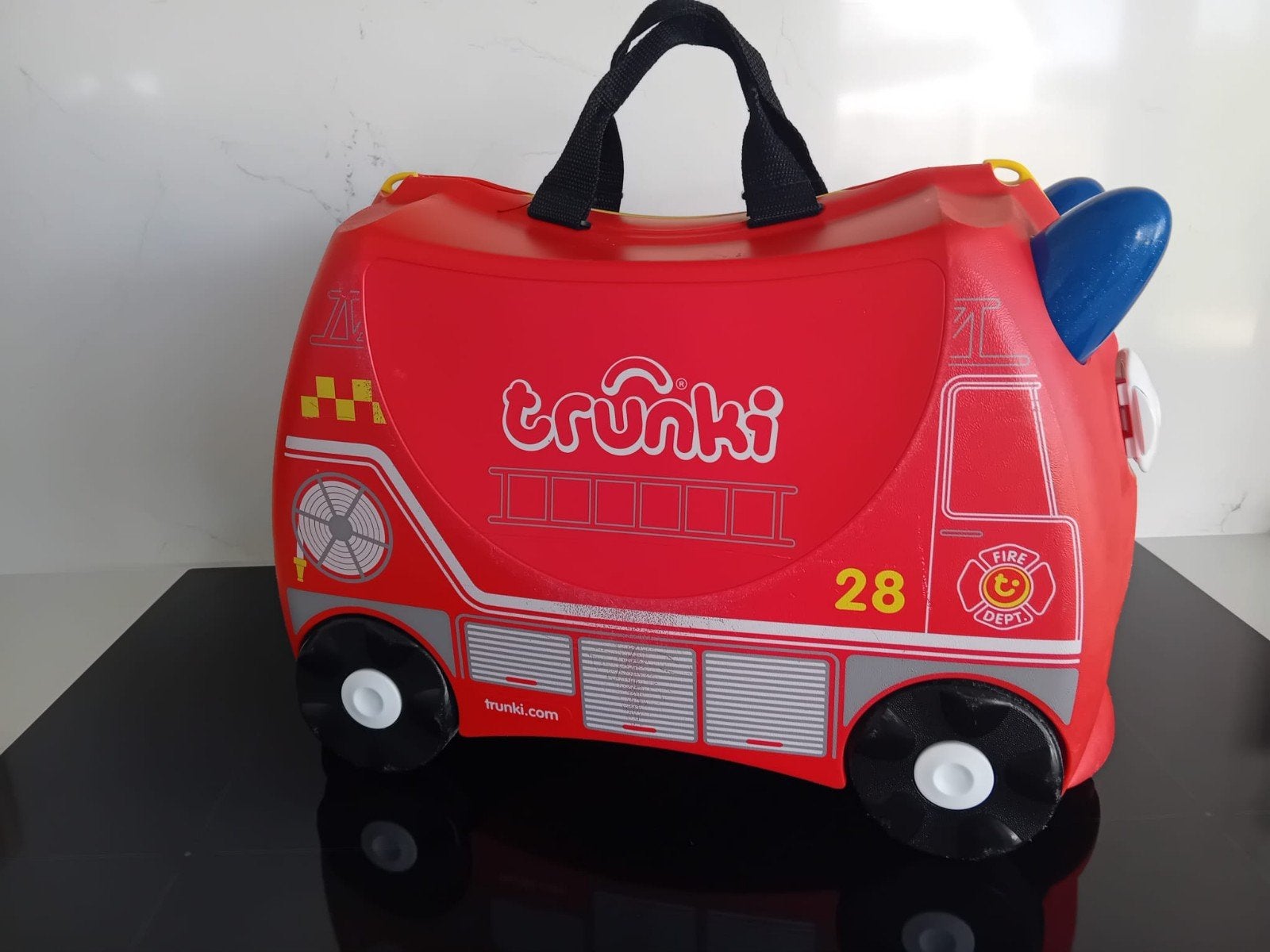 Trunki reiskoffer, Enlèvement, Utilisé