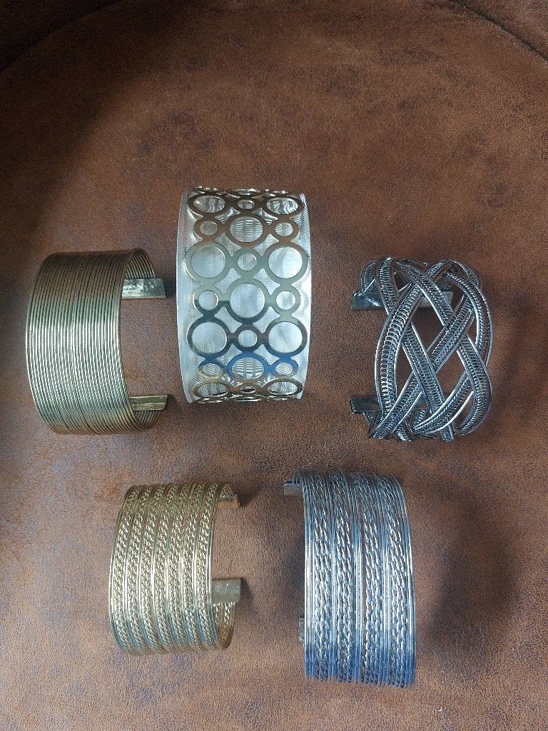 Partijtje armbanden, Handtassen en Accessoires, Armbanden, Ophalen of Verzenden, Nieuw, Overige kleuren, Overige materialen