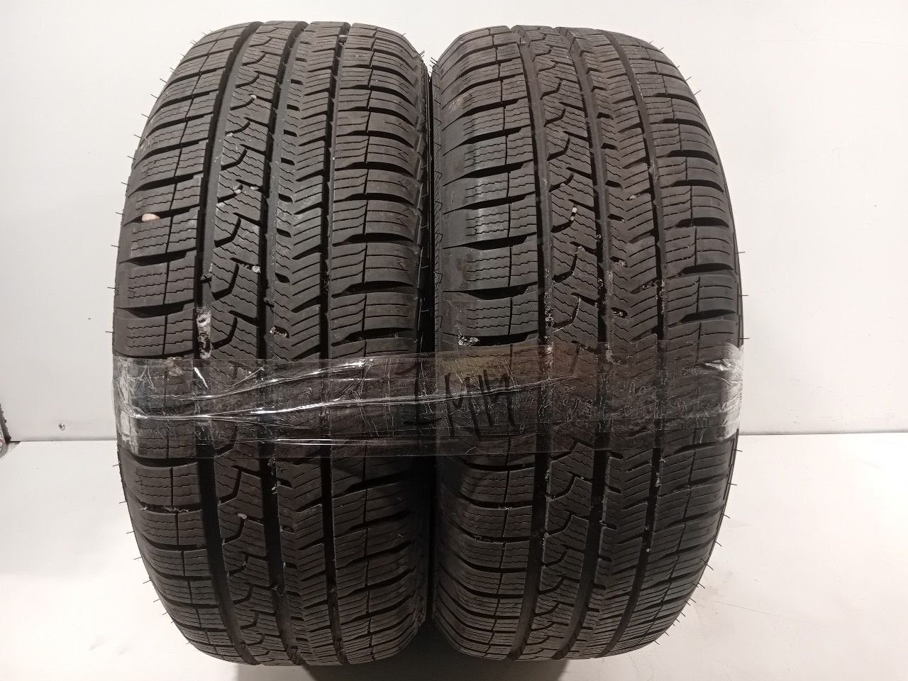 Bandenset 2 stuks 4-Seizoenen 195 55 R15, Auto-onderdelen, Banden en Velgen, Onderdelen@venauto.nl, Van der Ven Autorecycling B.V.