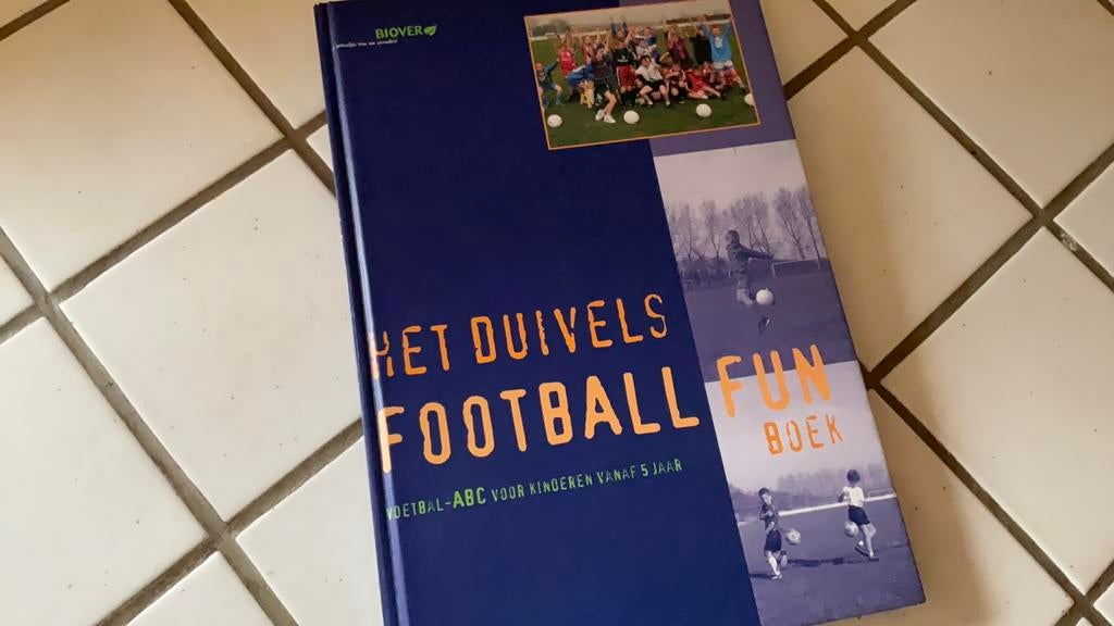 het duivelse football fun book, Enlèvement ou Envoi, Comme neuf