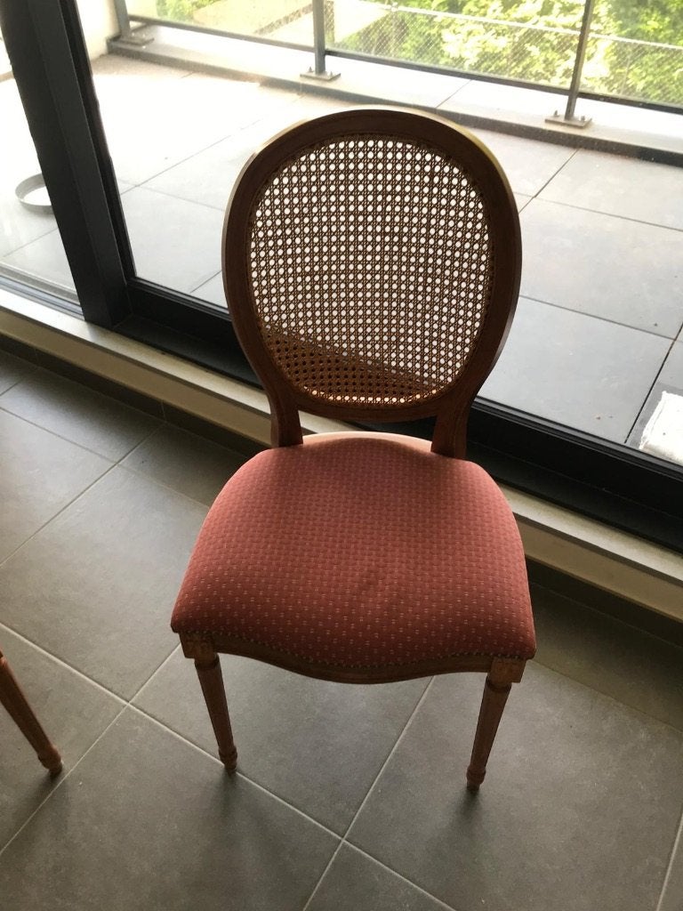 Stoelen, Ophalen