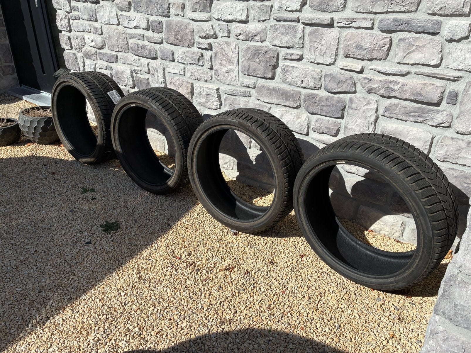 Pneus hiver Pirelli 255/35/21 & 275/35/21, Enlèvement, Pneus hiver, Pneu(s)