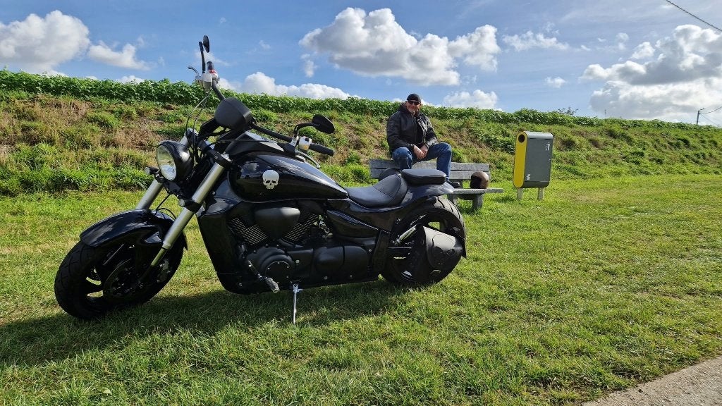 Intruder1800 vzr, Cardan-aandrijving, 2 cilinders, Occasion, Chopper