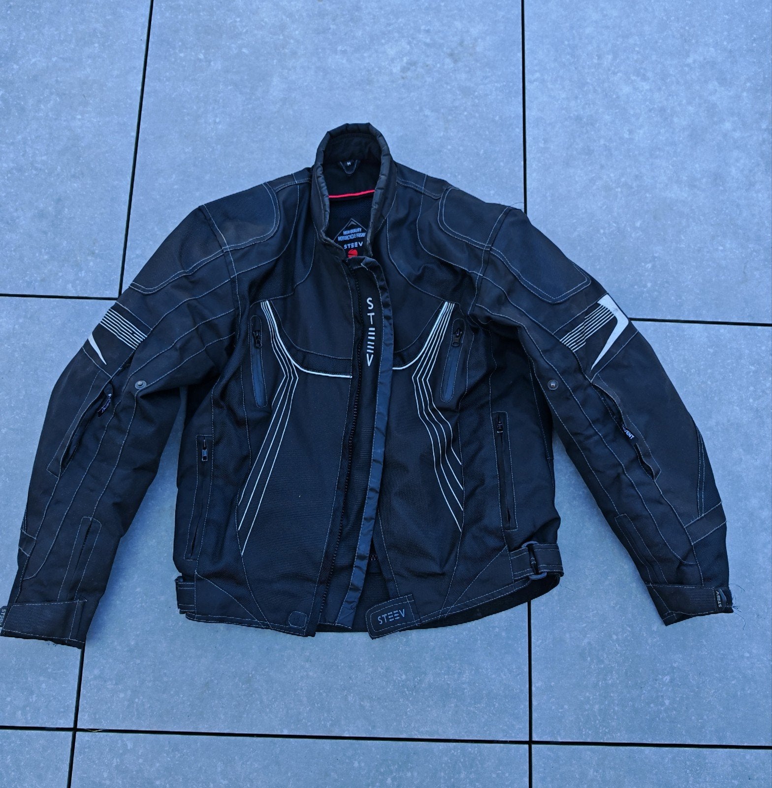 Veste moto enduro avec protections, Motoren, Kleding | Motorkleding, Ophalen