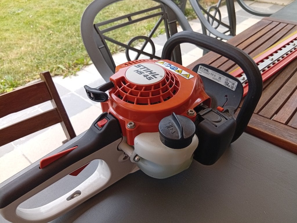 Stihl heggenschaar op benzine 70 cm nieuw, Ophalen, Benzine