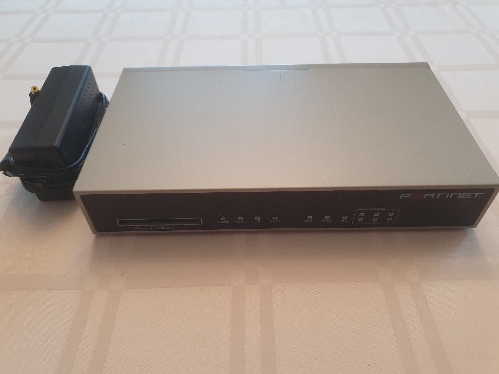 Fortigate 80C Firewall, Computers en Software, Routers en Modems, Ophalen of Verzenden, Gebruikt, Fortinet - Fortigate