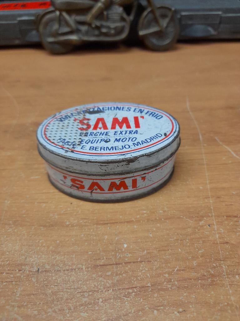 Oude lege doos Sami patch motorfiets reparatie, Verzenden, Gebruikt, Overige, Overige merken