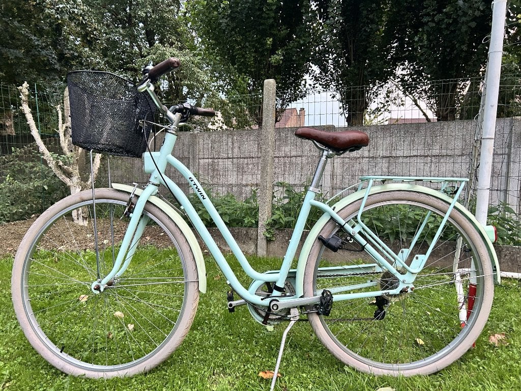 B-twin Damesfiets Meisjesfiets Studentenfiets Stadsfiets, Ophalen, Zo goed als nieuw, Versnellingen