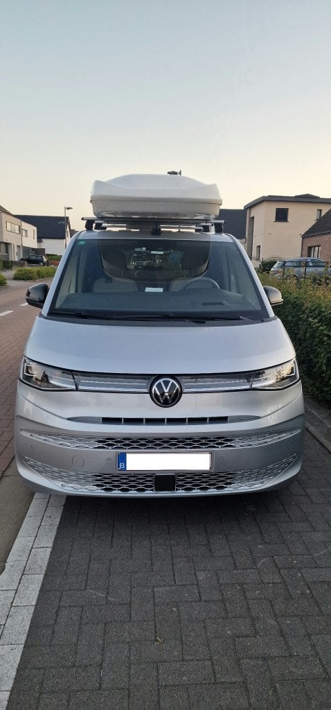 T7 Multivan lang versi met super full optie, Auto's, Dealer onderhouden, 4 cilinders, 7 zetels, Leder