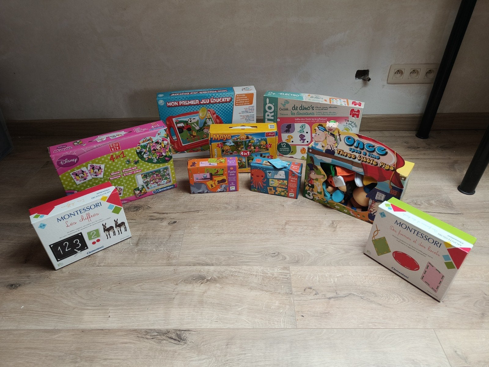 lot de jouets éducatifs, puzzles et marionnettes, Enlèvement, Moins de 10 pièces, Comme neuf, 2 à 4 ans