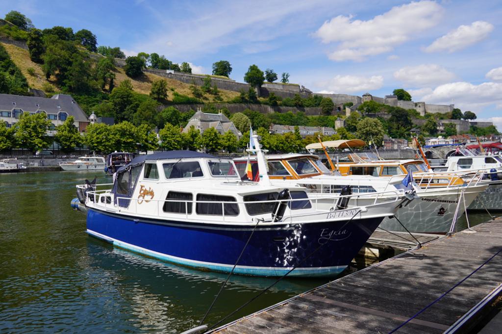 Yacht - vedette hollandaise - bateau, Watersport en Boten, Motorboten en Motorjachten, Ophalen, Diesel, Dieptemeter