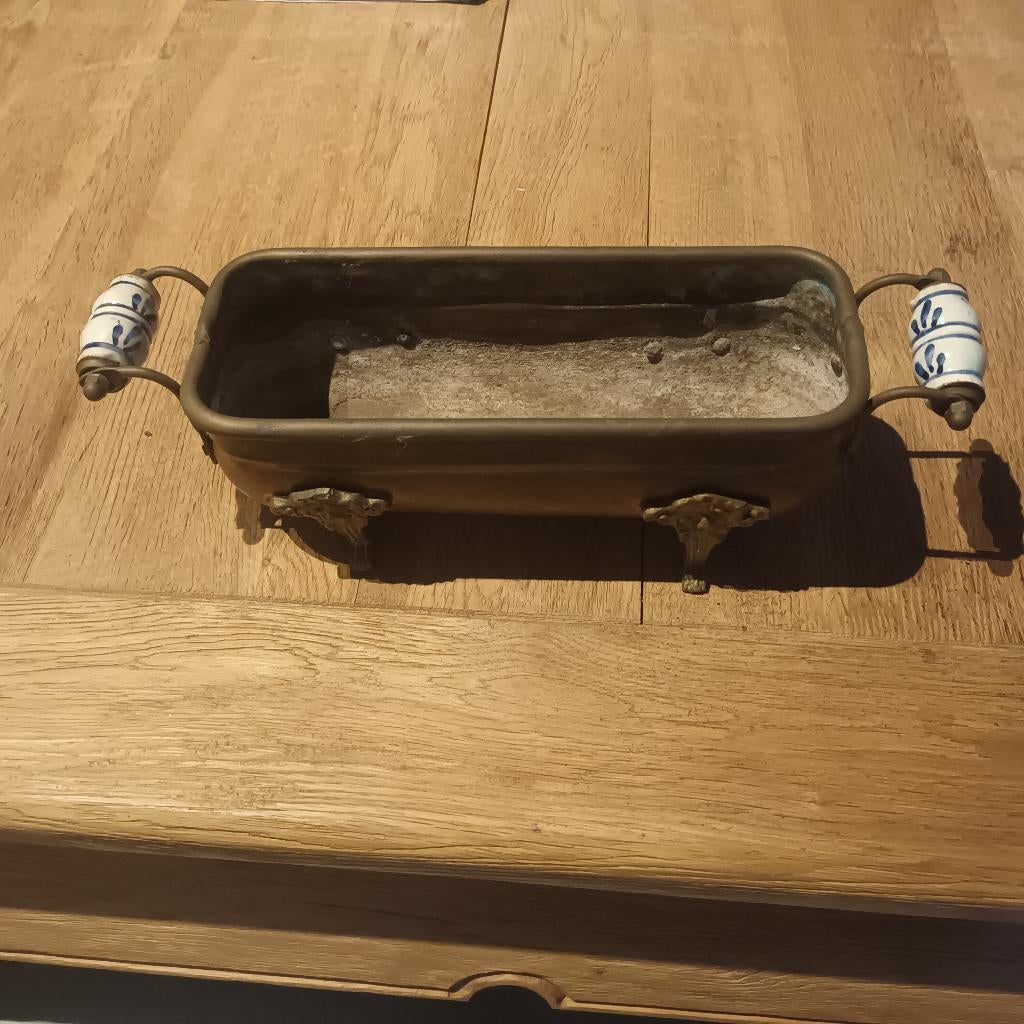 Koperen plantenbak met Delft porseleinen handgrepen, Verzenden, Koper