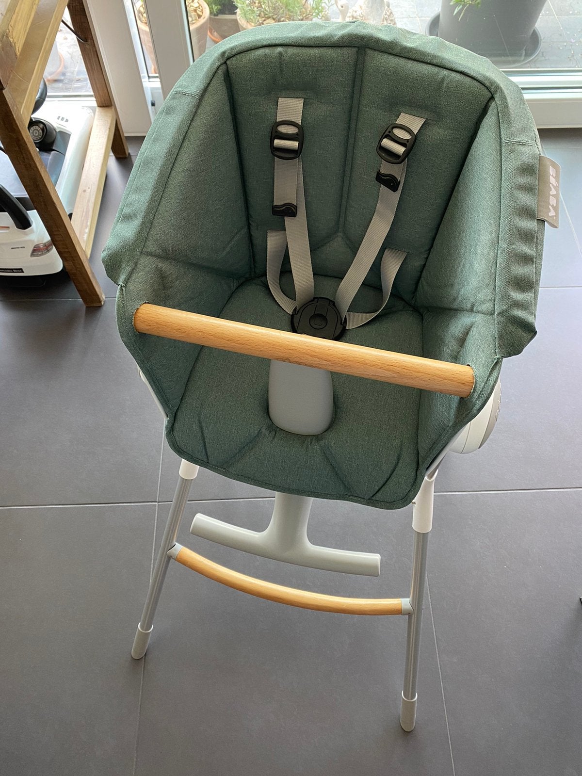 Eetstoel, Beaba Up & Down, Kinderen en Baby's, Kinderstoelen, Ophalen, Zo goed als nieuw, Meegroeistoel, Gordel(s)
