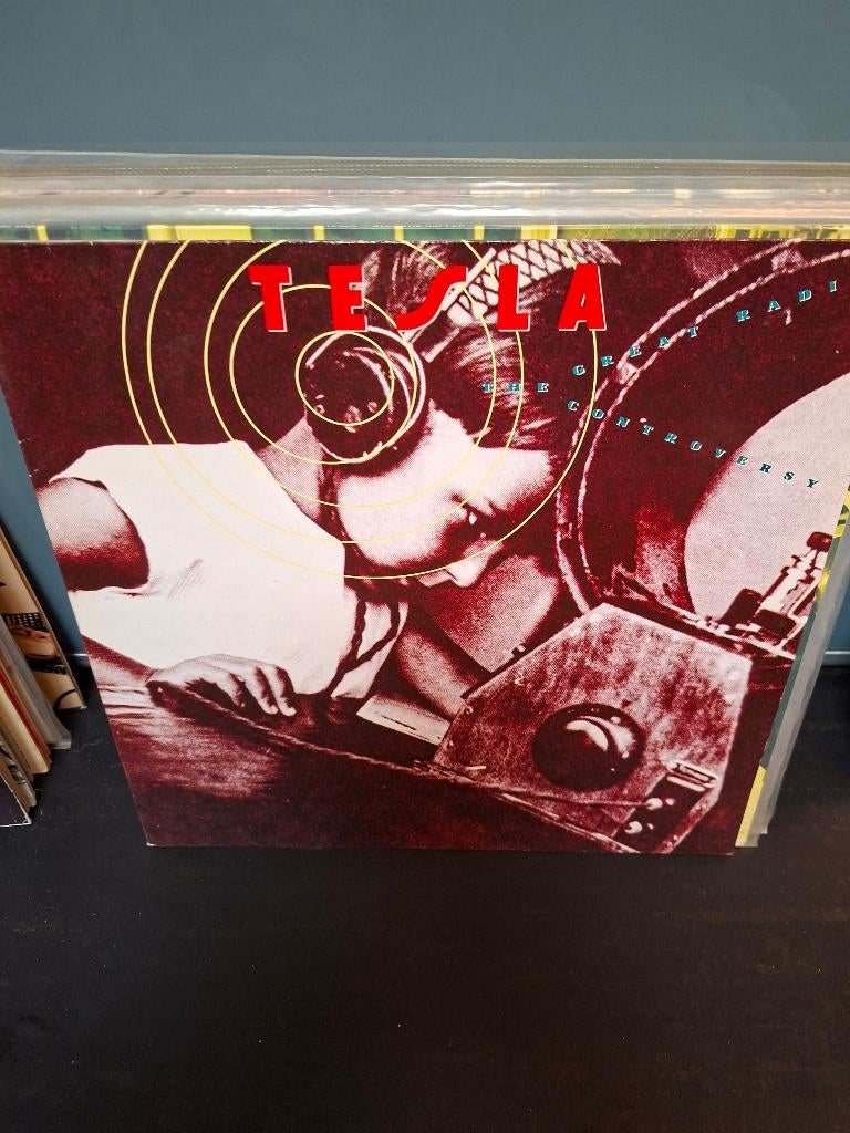 lp - tesla - the great radio controversy, 12 pouces, Enlèvement ou Envoi, 1980 - 1989, Comme neuf
