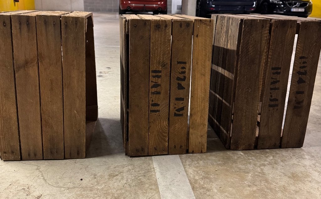 Houten kratten, Enlèvement, Utilisé