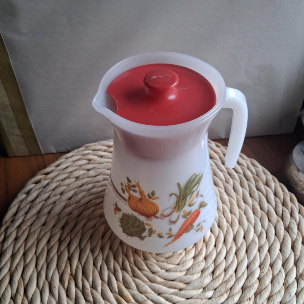 Vintage Arcopal France waterkan met groentemotief, Antiek en Kunst, Ophalen of Verzenden