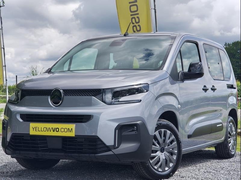 Citroen Berlingo PLUS / Dispo Août 2026, Auto's, Citroën, Berlingo, Airbags, Airconditioning, Bluetooth, Centrale vergrendeling