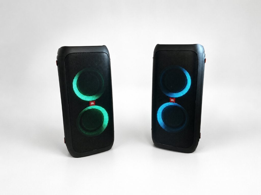 Te Huur: 2x JBL PatyBox 310, Enceinte de fête, Comme neuf, Entrée AUX, 150 watts ou plus