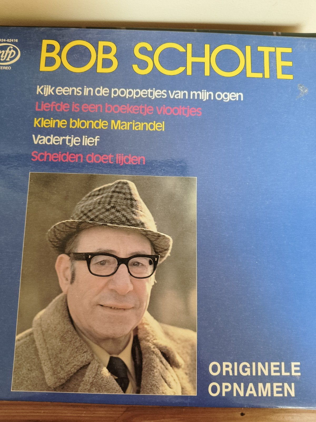Langspeelplaat Bob Scholte, Ophalen