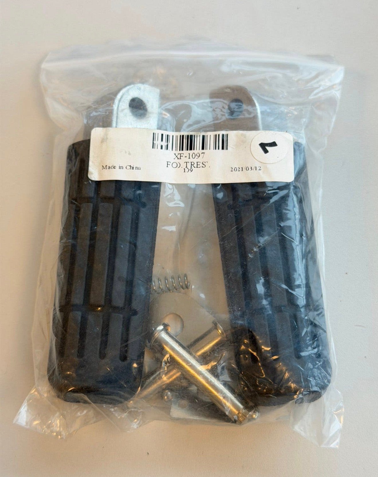 Yamaha XJR400 XJ6 FZ1 Passagier Voetsteunen Nieuw footrest, Ophalen of Verzenden, Nieuw