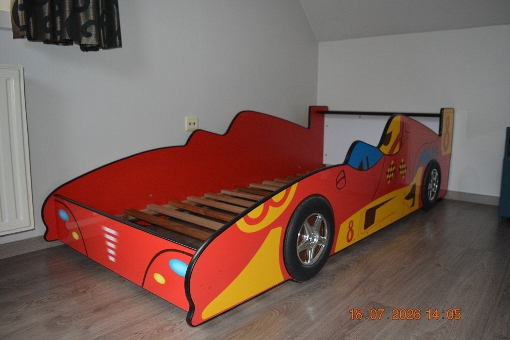 Kinderbed Race-auto rood, Ophalen, 85 tot 100 cm, Gebruikt, Lattenbodem