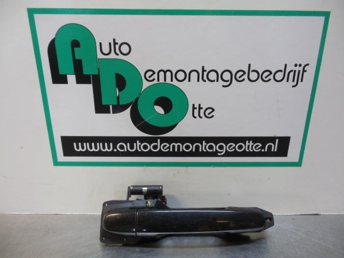 Poignée portière 4portes avant droite d'un Toyota Corolla, -, Toyota, Utilisé, -