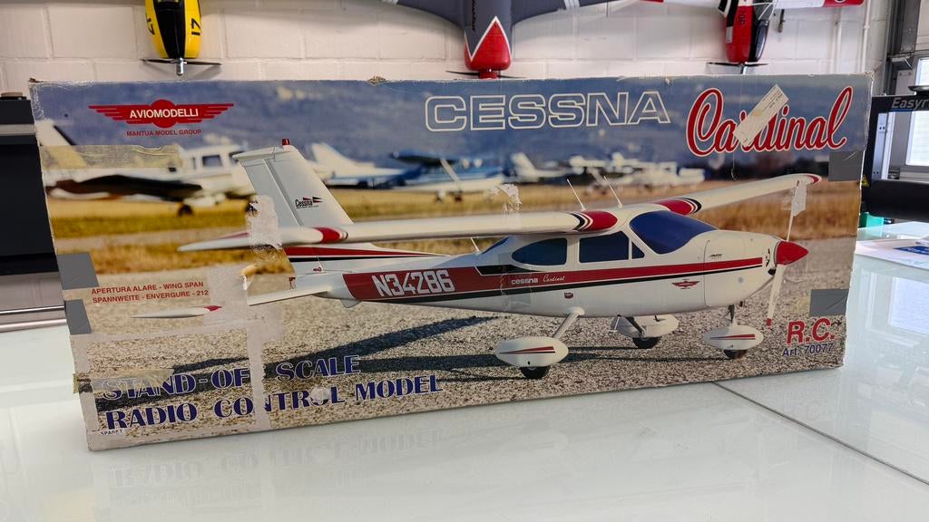 Aviomodelli cessna cardinal span 212 bouwdoos, Ophalen, Zo goed als nieuw