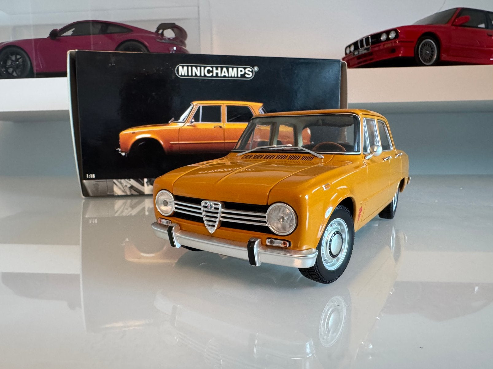 Minichamps Alfa Romeo Giulia 1:18, Ophalen of Verzenden, Zo goed als nieuw, MiniChamps