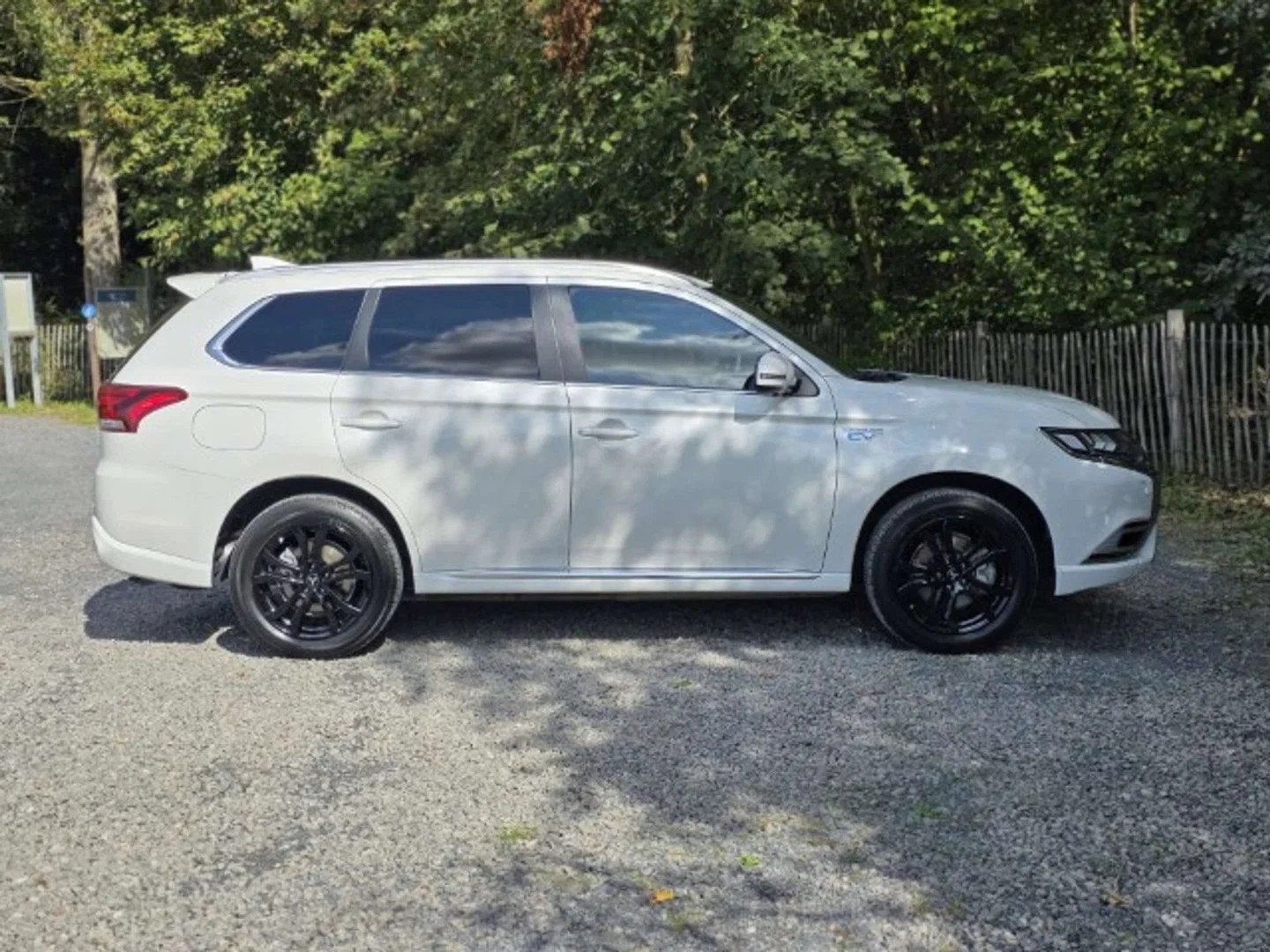 Mitsubishi Outlander Outlander PHEV 2.4i 4WD (bj 2020), Auto's, Mitsubishi, 135 pk, 4 cilinders, Wit, Leder