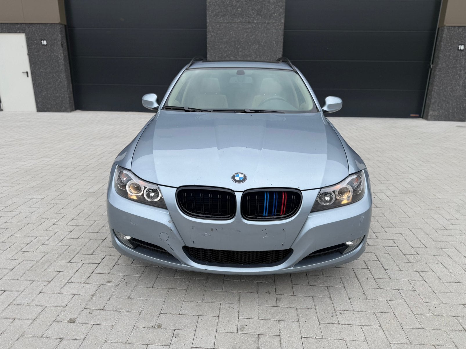 Bmw 318D 2009 manueel Euro 5, Auto's, Euro 5, Achterwielaandrijving, 1995 cc, Beige