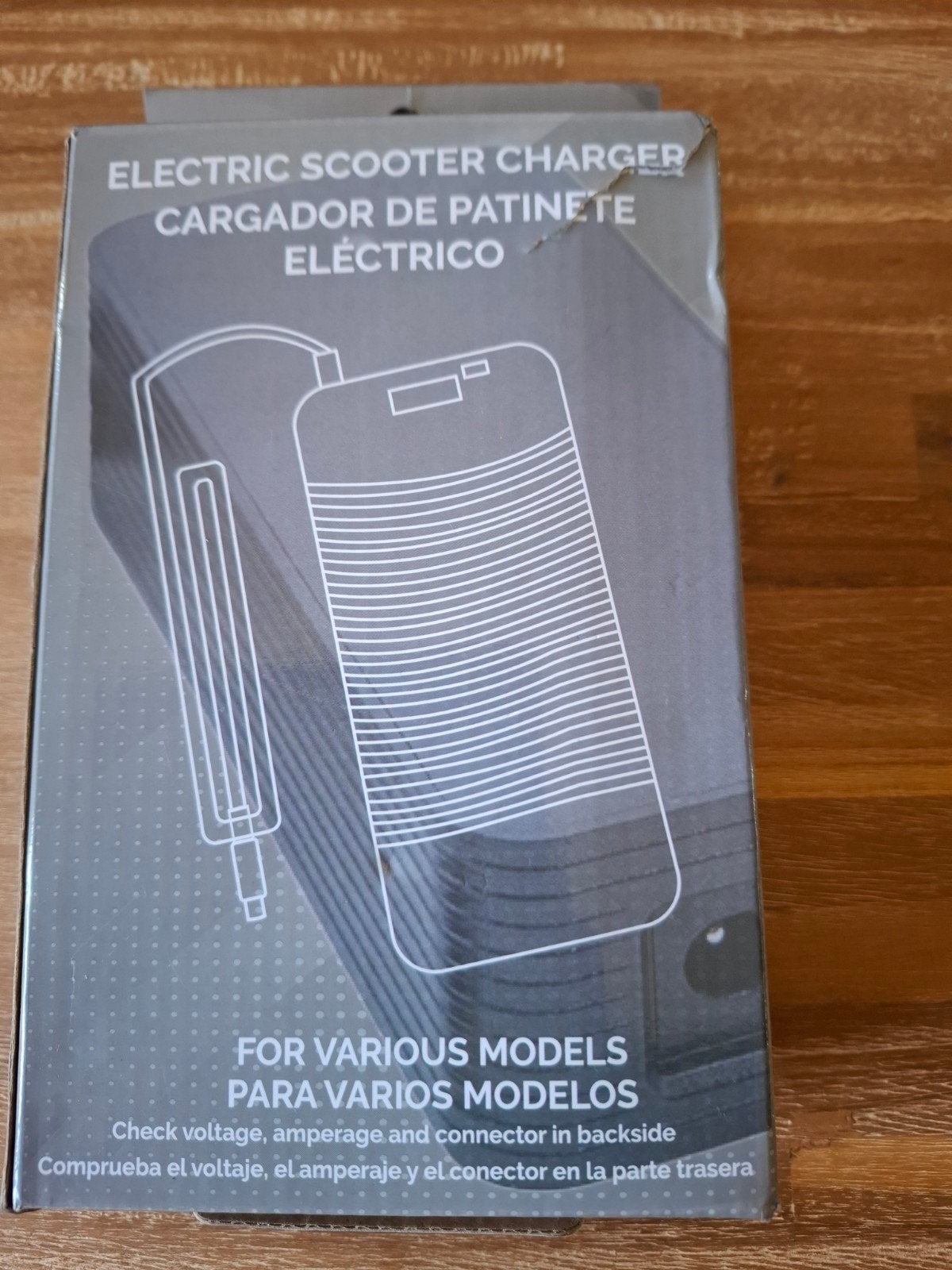 Batterijlader scooter 42V 2A, Ophalen of Verzenden