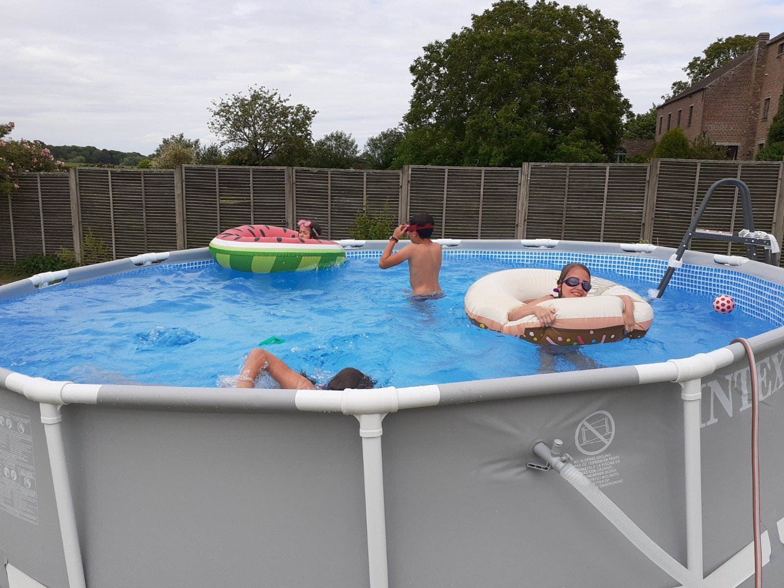 Piscine Intex 15 m³ - diamètre 4,6 m, Ophalen