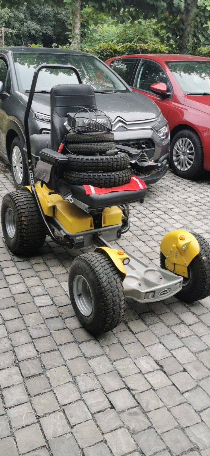 permobiel Trax X850 grot sterke accu's info 0488826971 
De r, Ophalen of Verzenden, Zo goed als nieuw