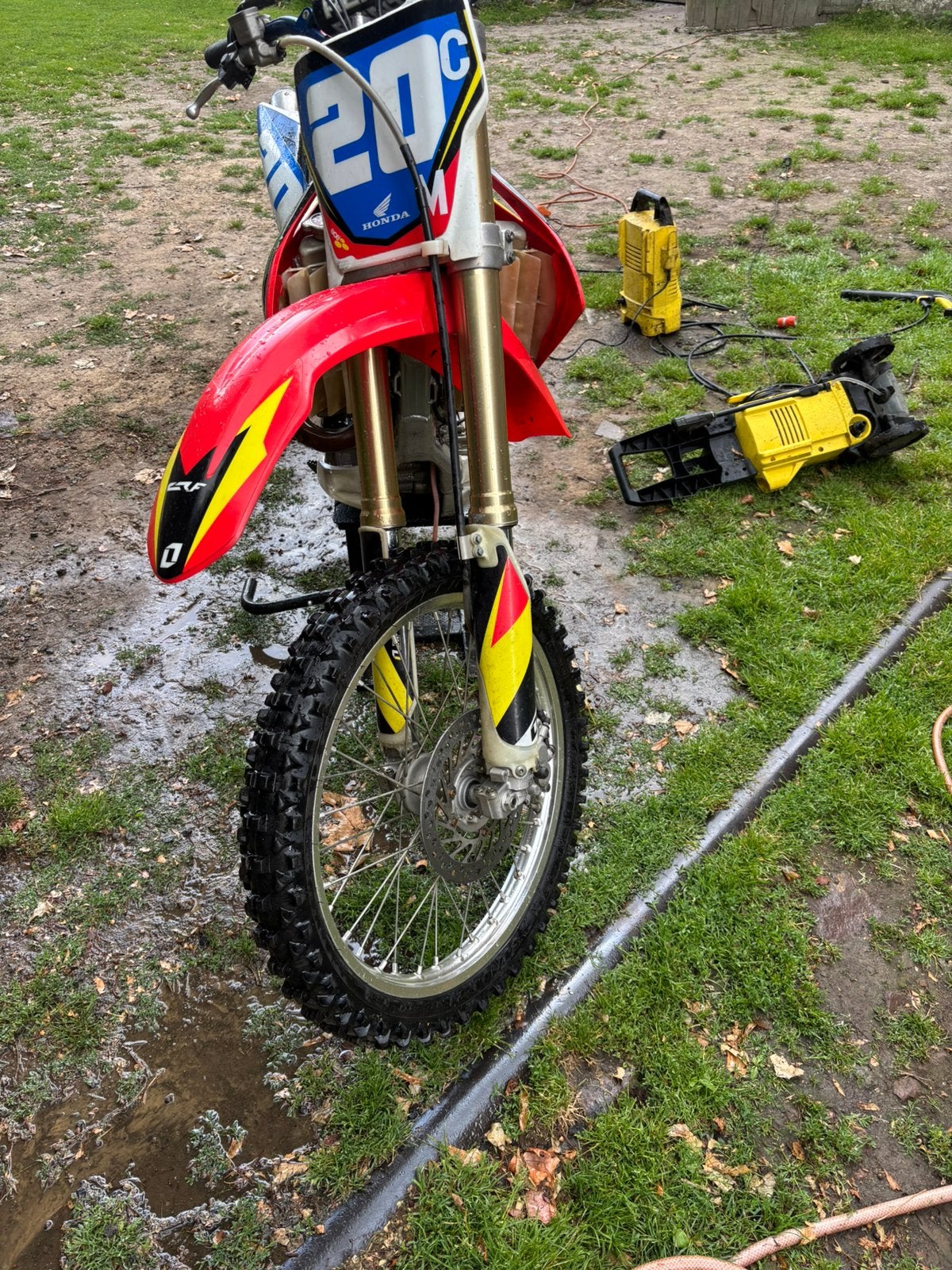 Honda 450 crf année 2007  2950€, Fietsen en Brommers, Brommers | Crossbrommers, Zo goed als nieuw, Honda, Ophalen