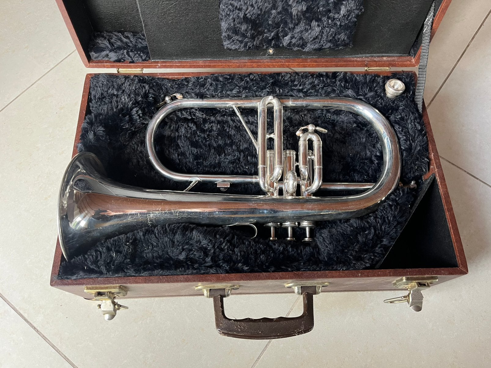 Bugel Courtois Paris    sib, Muziek en Instrumenten, Ophalen of Verzenden, Zo goed als nieuw, Met koffer