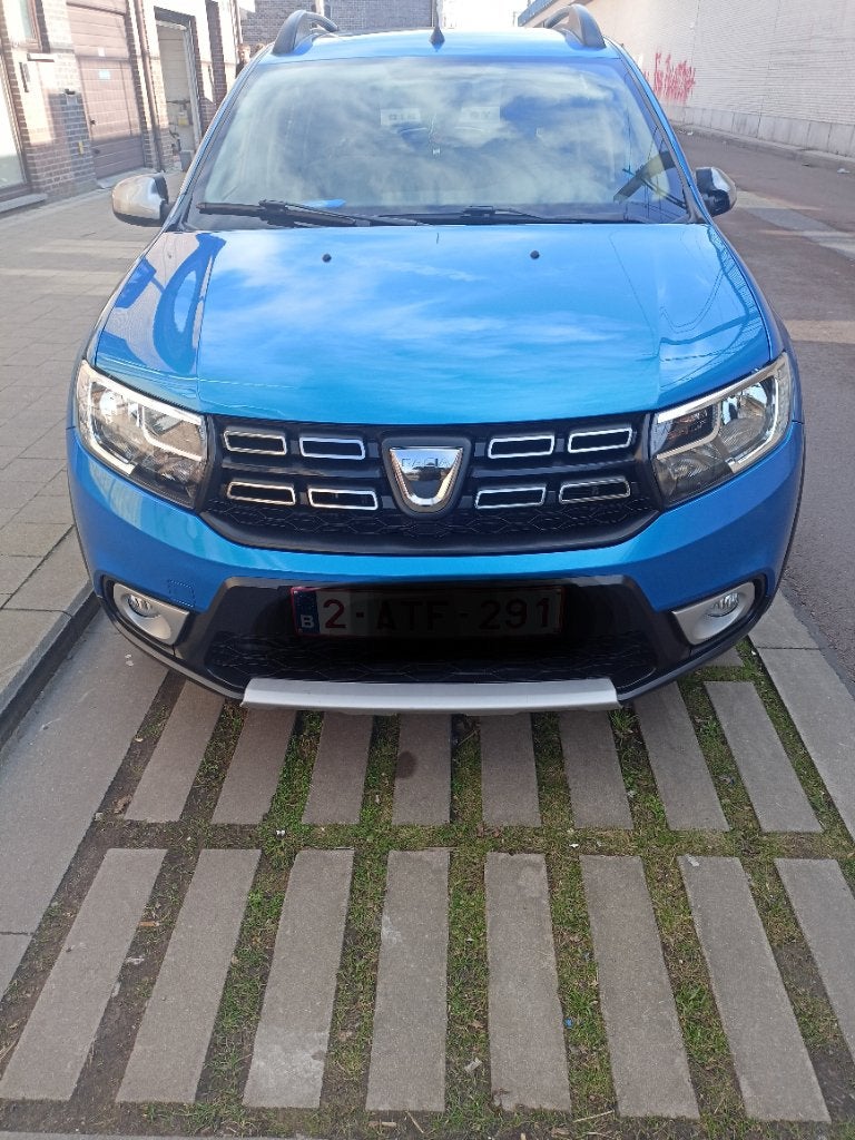 Dacia Sandero Stepway 1, 5 dCi. 15.12.2020, Auto's, 90 kW, Dealer onderhouden, Blauw, Bedrijf