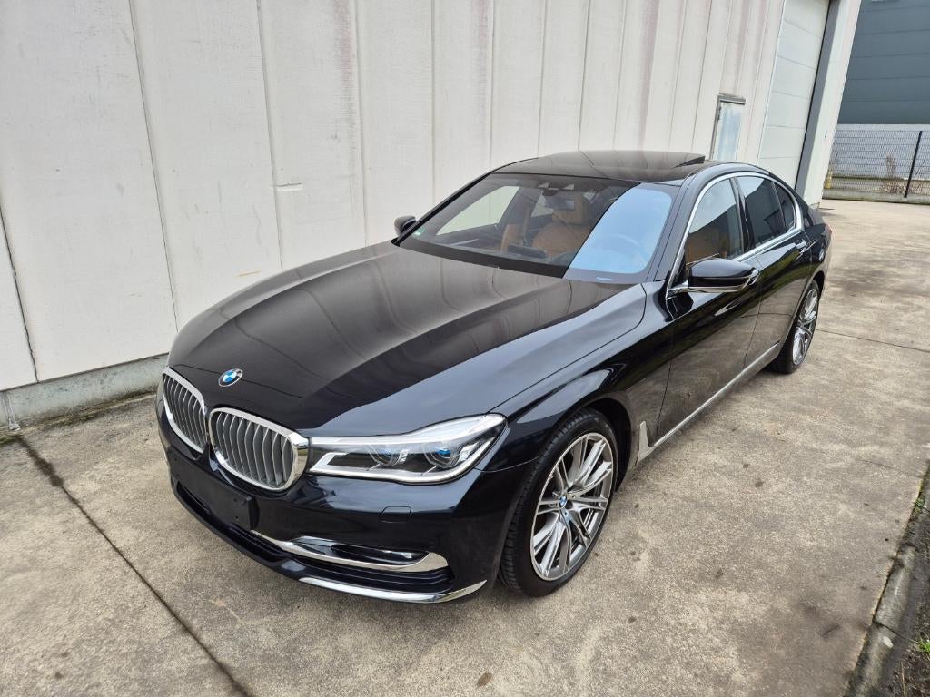 BMW 750i INDIVIDUAL UNIEK FULL FULL FULL, Autos, Cuir, Achat, Entreprise, 330 kW