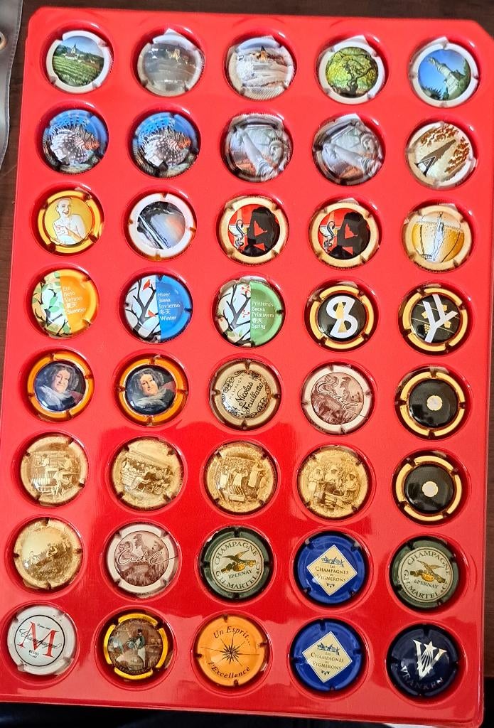 CHAMPAGNE CAPSULES, Collections, Collections complètes & Collections, Enlèvement